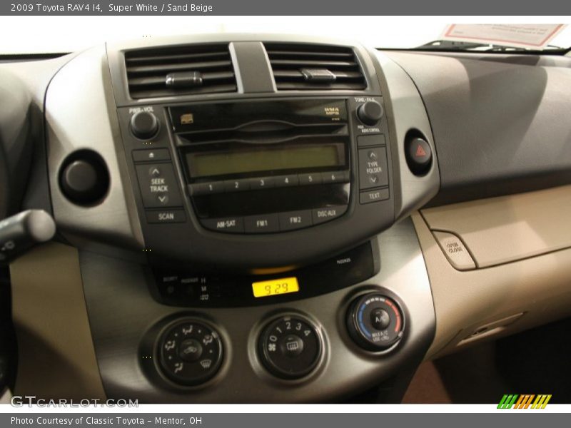 Super White / Sand Beige 2009 Toyota RAV4 I4