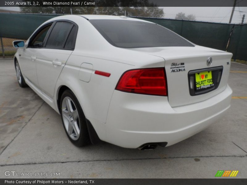 White Diamond Pearl / Camel 2005 Acura TL 3.2