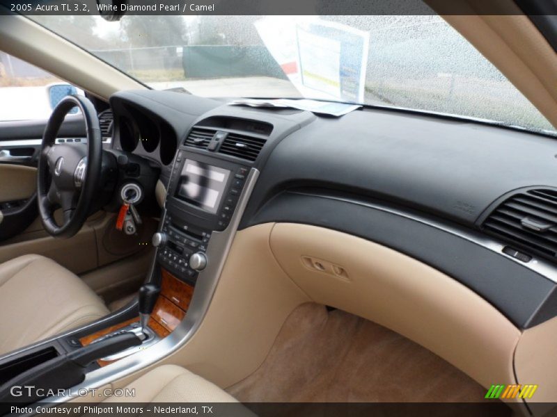 White Diamond Pearl / Camel 2005 Acura TL 3.2