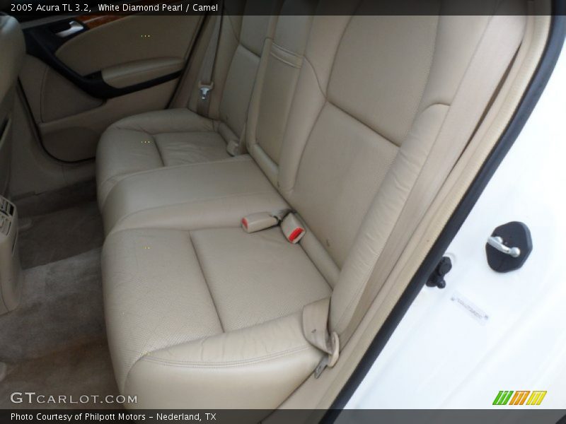 White Diamond Pearl / Camel 2005 Acura TL 3.2