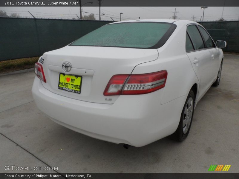 Super White / Ash 2011 Toyota Camry LE