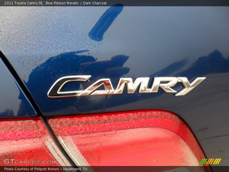 Blue Ribbon Metallic / Dark Charcoal 2011 Toyota Camry SE