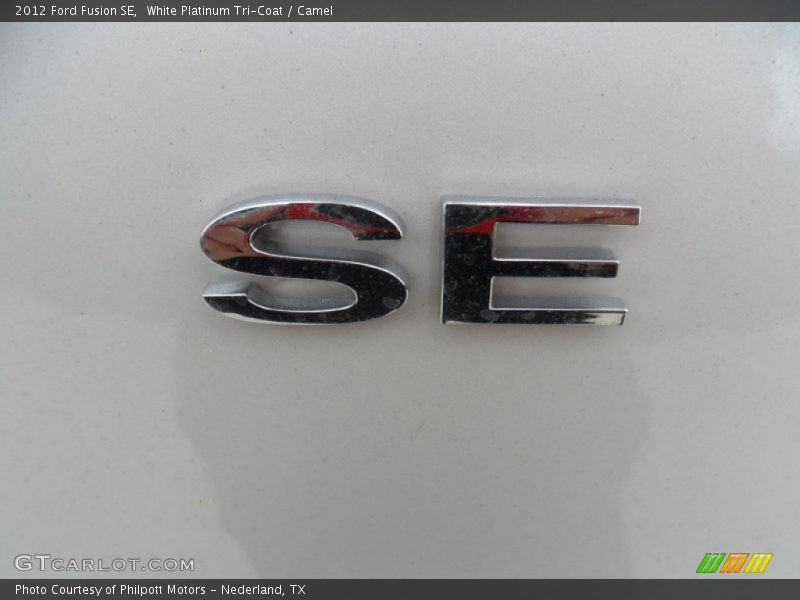 White Platinum Tri-Coat / Camel 2012 Ford Fusion SE