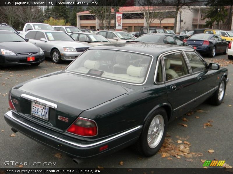Brooklands Green / Ivory 1995 Jaguar XJ Vanden Plas