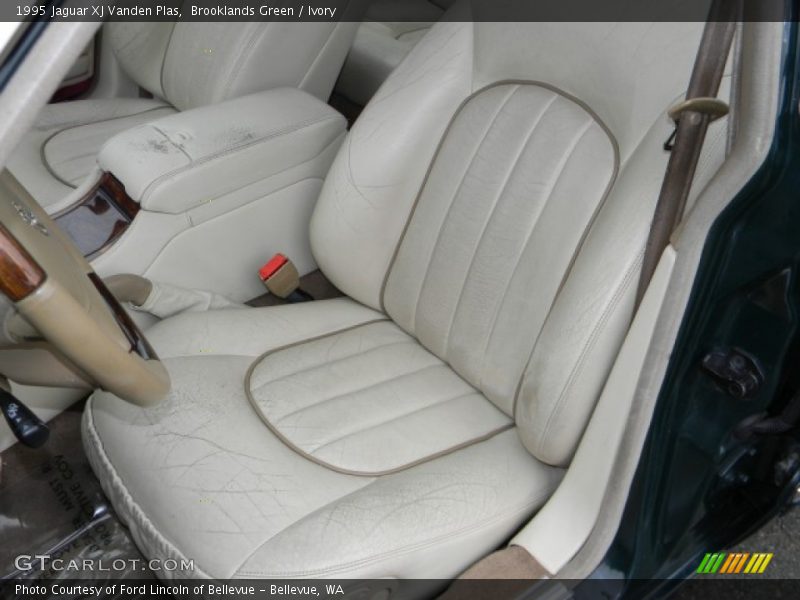 Brooklands Green / Ivory 1995 Jaguar XJ Vanden Plas
