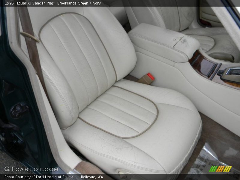 Brooklands Green / Ivory 1995 Jaguar XJ Vanden Plas
