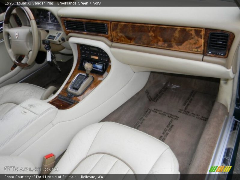 Dashboard of 1995 XJ Vanden Plas