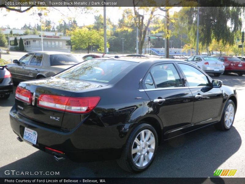 Tuxedo Black Metallic / Dark Charcoal 2011 Lincoln MKZ FWD
