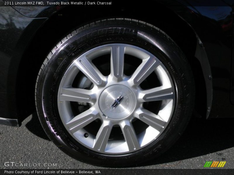 Tuxedo Black Metallic / Dark Charcoal 2011 Lincoln MKZ FWD