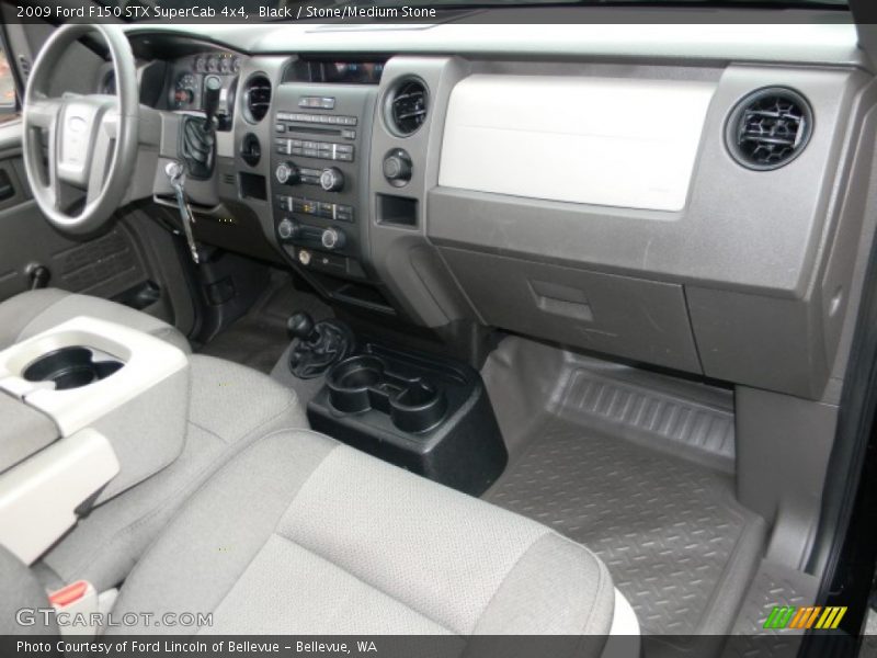 Dashboard of 2009 F150 STX SuperCab 4x4