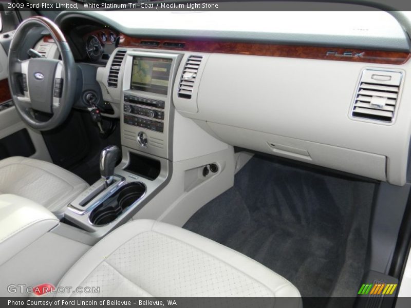 White Platinum Tri-Coat / Medium Light Stone 2009 Ford Flex Limited