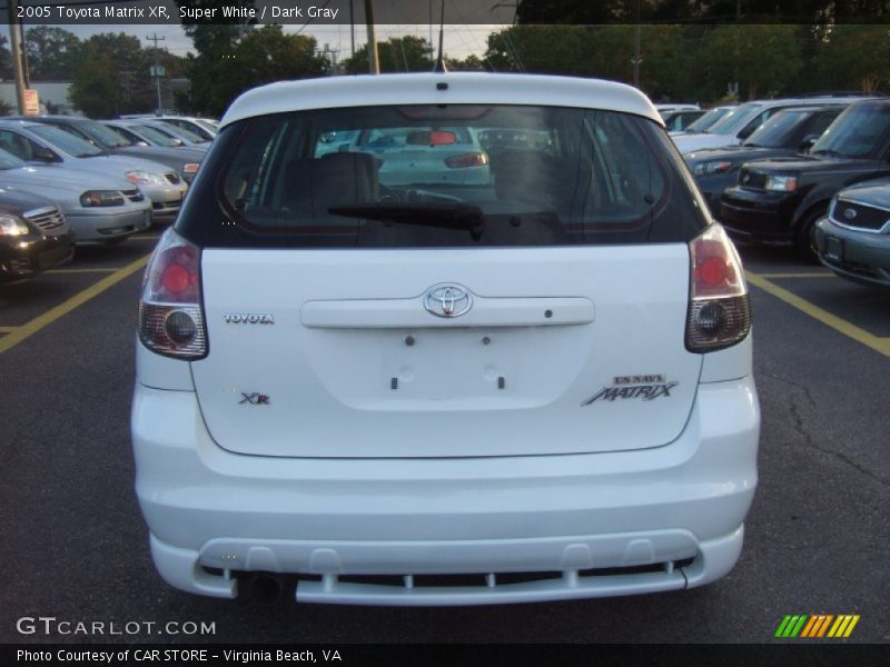Super White / Dark Gray 2005 Toyota Matrix XR