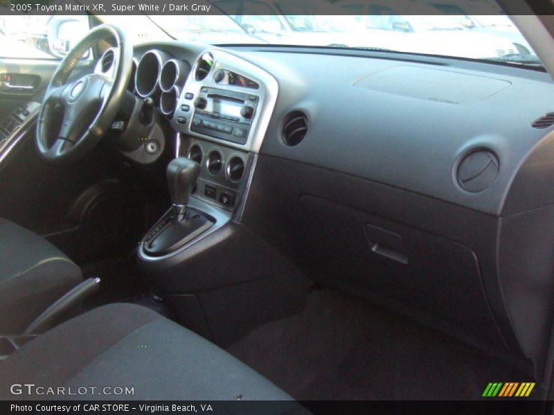 Super White / Dark Gray 2005 Toyota Matrix XR