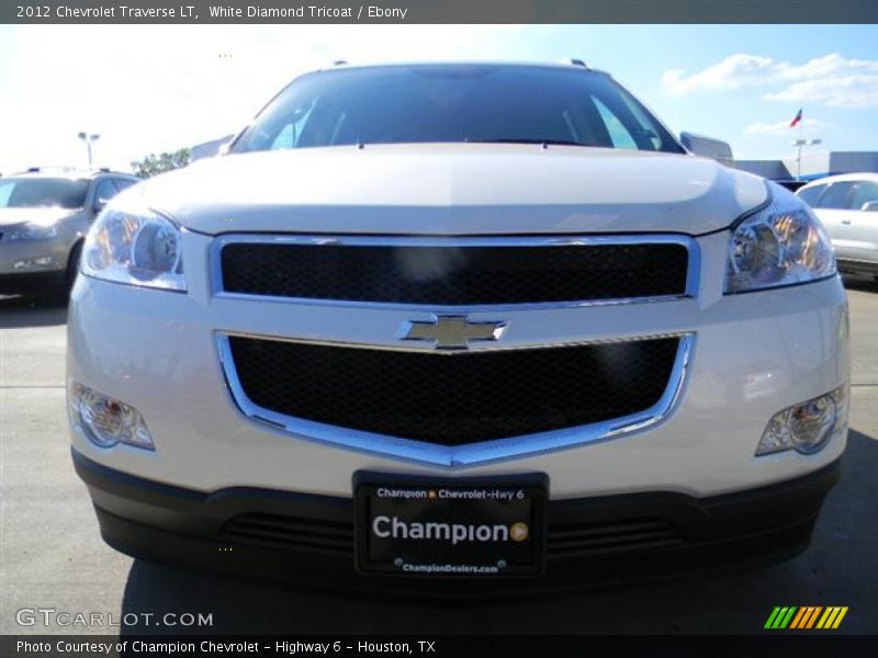 White Diamond Tricoat / Ebony 2012 Chevrolet Traverse LT