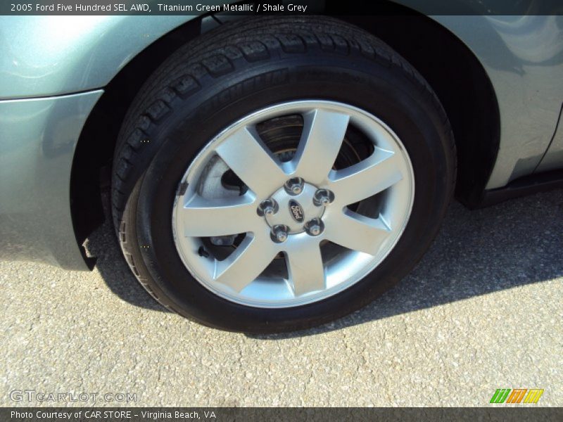 2005 Five Hundred SEL AWD Wheel