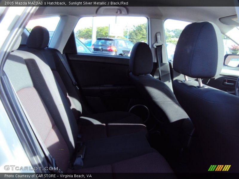 Sunlight Silver Metallic / Black/Red 2005 Mazda MAZDA3 s Hatchback