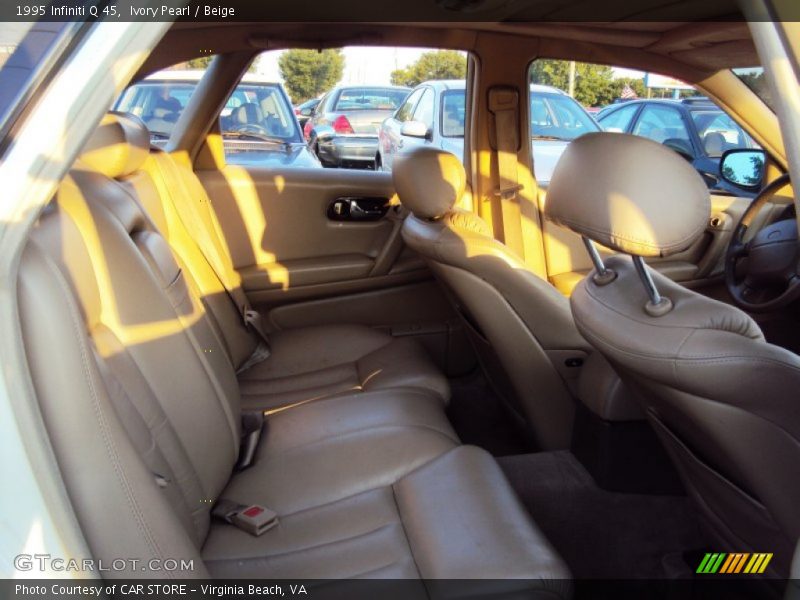 Ivory Pearl / Beige 1995 Infiniti Q 45