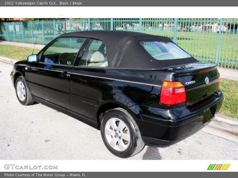 Black / Beige 2002 Volkswagen Cabrio GLX