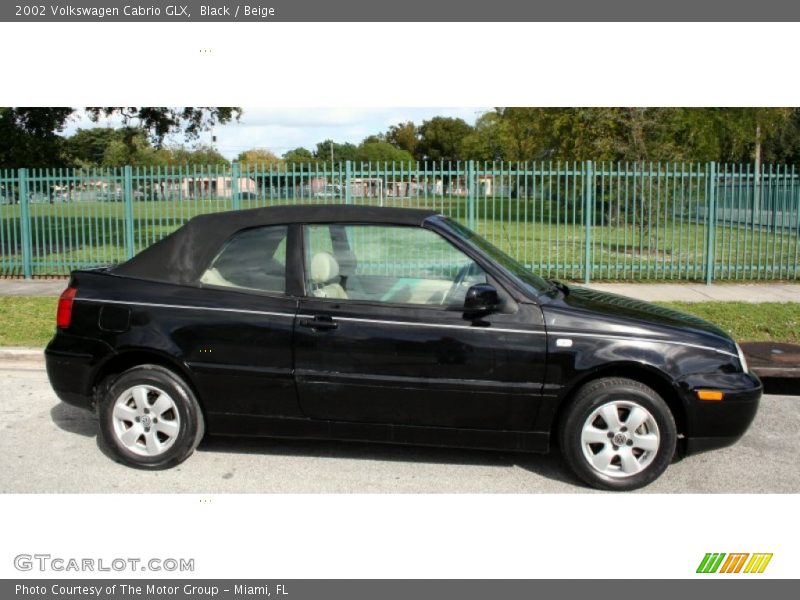 Black / Beige 2002 Volkswagen Cabrio GLX