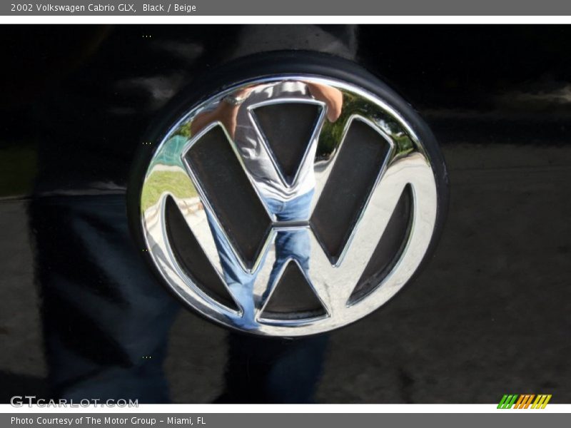 Black / Beige 2002 Volkswagen Cabrio GLX