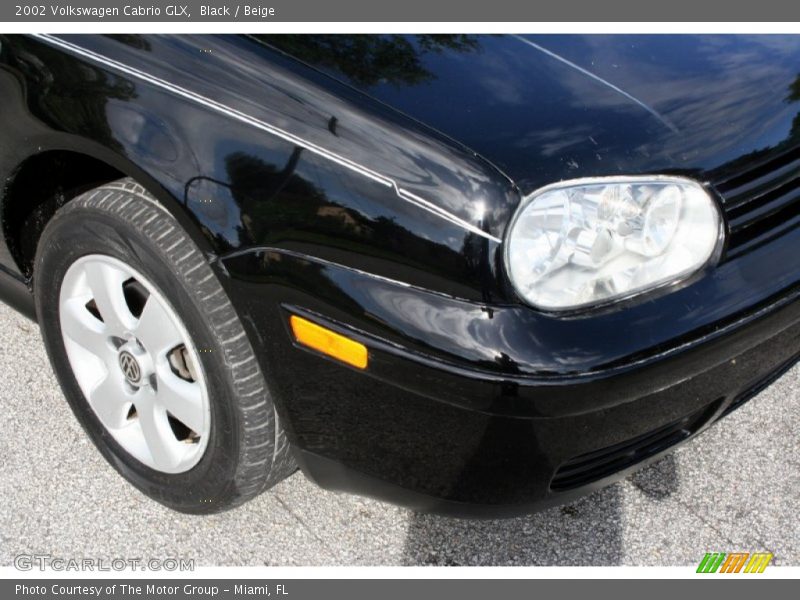 Black / Beige 2002 Volkswagen Cabrio GLX