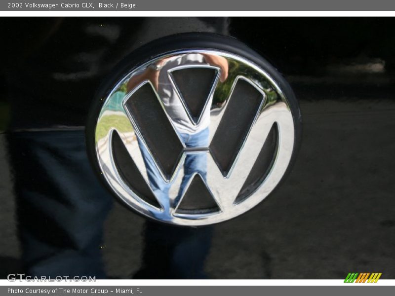 Black / Beige 2002 Volkswagen Cabrio GLX