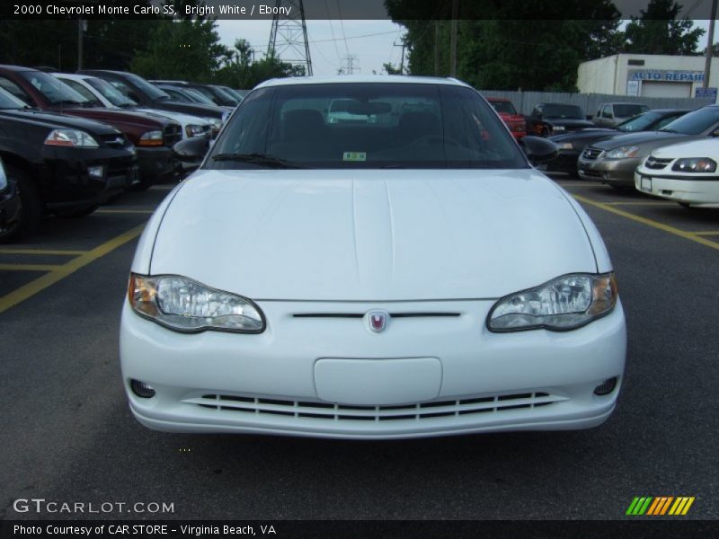 Bright White / Ebony 2000 Chevrolet Monte Carlo SS