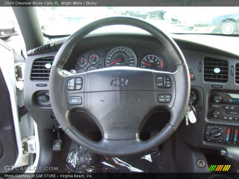 Bright White / Ebony 2000 Chevrolet Monte Carlo SS