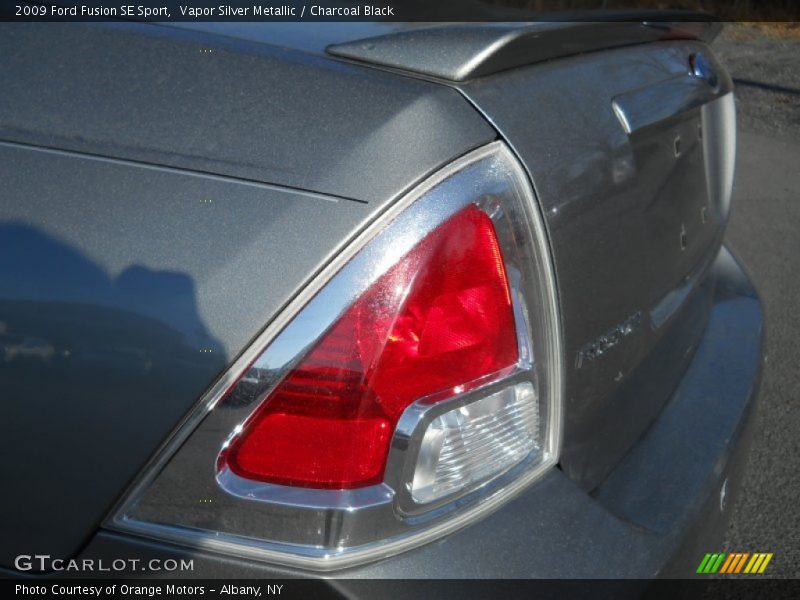 Vapor Silver Metallic / Charcoal Black 2009 Ford Fusion SE Sport