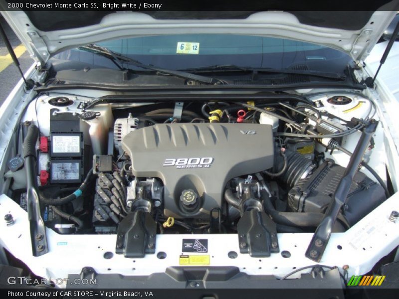 Bright White / Ebony 2000 Chevrolet Monte Carlo SS