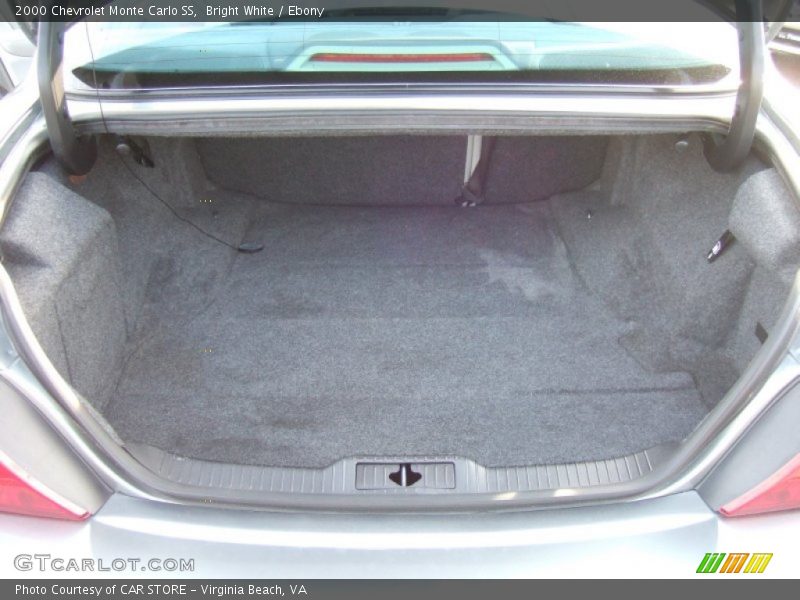 Bright White / Ebony 2000 Chevrolet Monte Carlo SS