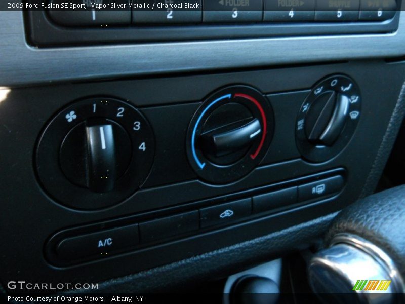 Vapor Silver Metallic / Charcoal Black 2009 Ford Fusion SE Sport