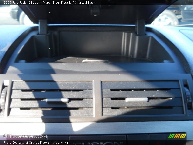 Vapor Silver Metallic / Charcoal Black 2009 Ford Fusion SE Sport