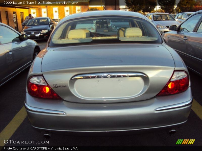 Platinum Metallic / Ivory 2000 Jaguar S-Type 3.0