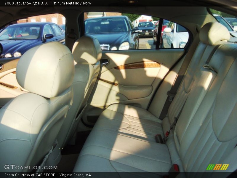 Platinum Metallic / Ivory 2000 Jaguar S-Type 3.0