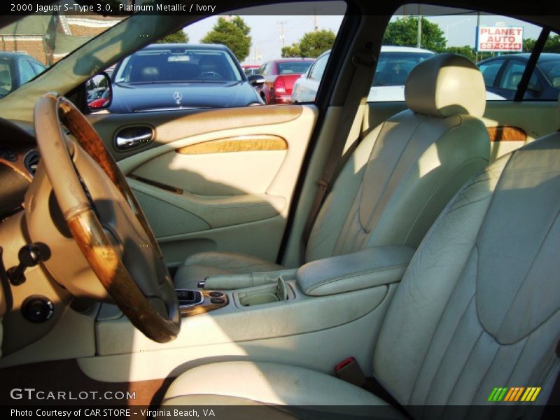 Platinum Metallic / Ivory 2000 Jaguar S-Type 3.0