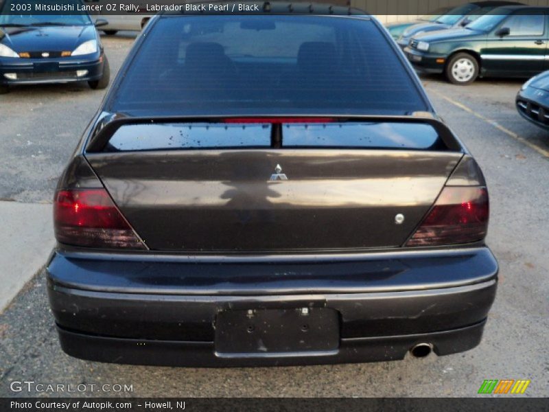 Labrador Black Pearl / Black 2003 Mitsubishi Lancer OZ Rally