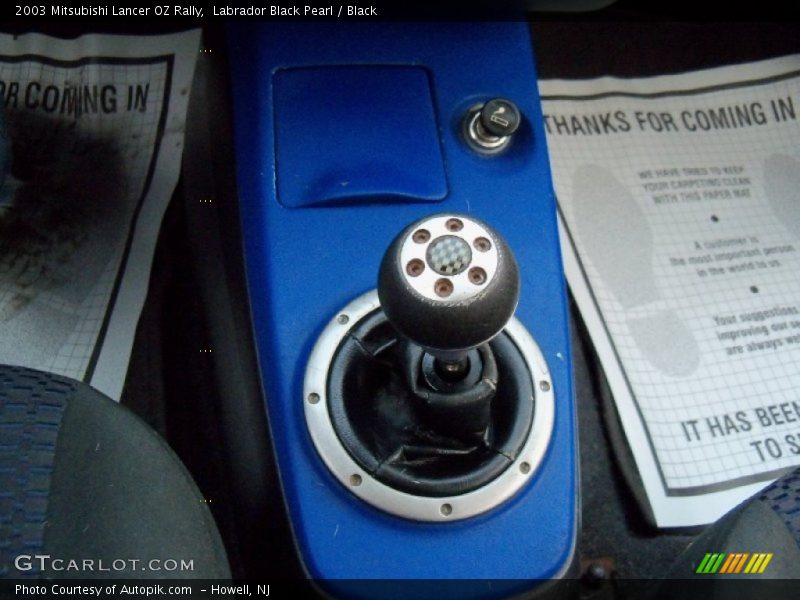 Labrador Black Pearl / Black 2003 Mitsubishi Lancer OZ Rally