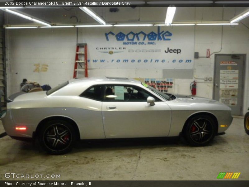 Bright Silver Metallic / Dark Slate Gray 2009 Dodge Challenger SRT8