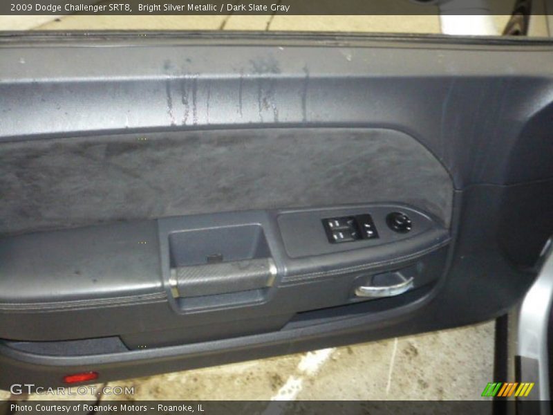 Bright Silver Metallic / Dark Slate Gray 2009 Dodge Challenger SRT8