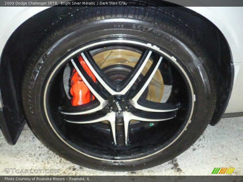 Custom Wheels of 2009 Challenger SRT8