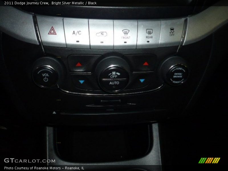 Bright Silver Metallic / Black 2011 Dodge Journey Crew