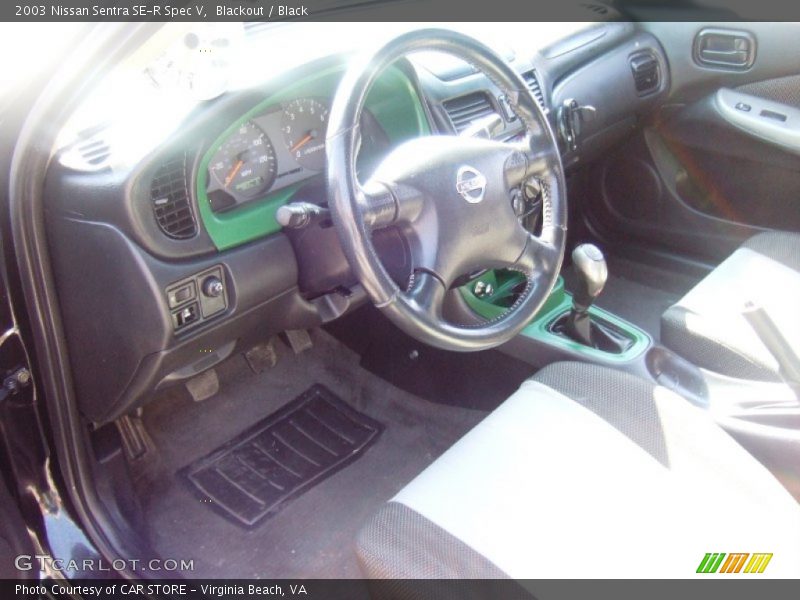 Blackout / Black 2003 Nissan Sentra SE-R Spec V