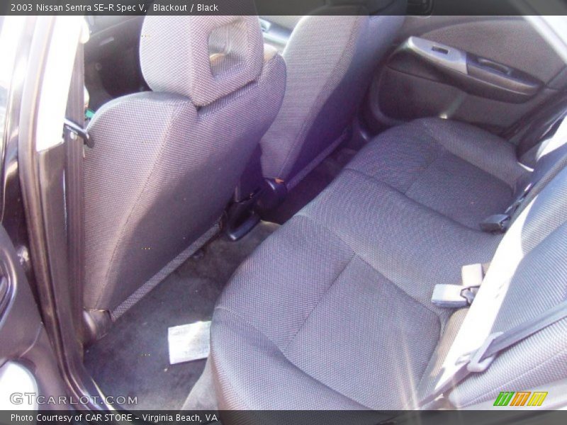 Blackout / Black 2003 Nissan Sentra SE-R Spec V