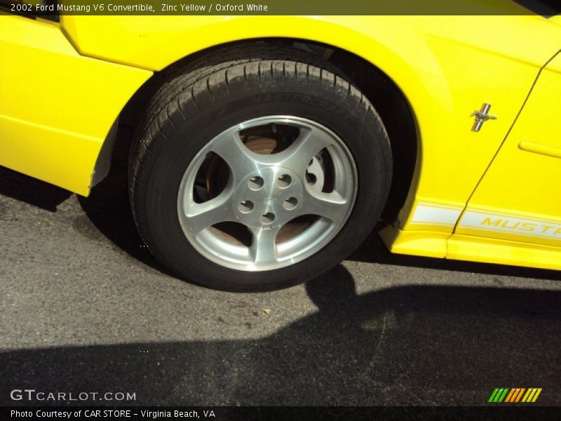 Zinc Yellow / Oxford White 2002 Ford Mustang V6 Convertible