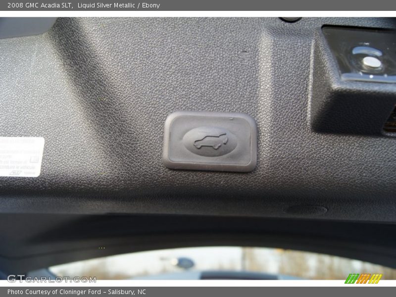 Liquid Silver Metallic / Ebony 2008 GMC Acadia SLT