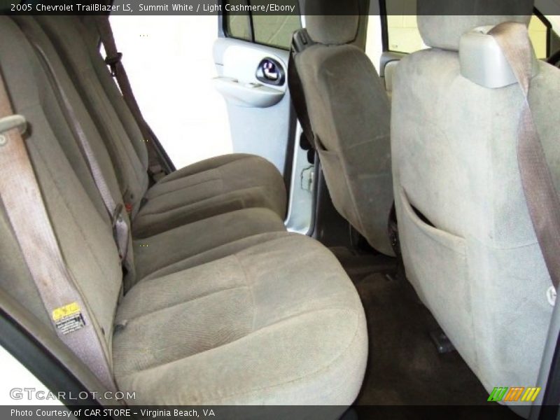 Summit White / Light Cashmere/Ebony 2005 Chevrolet TrailBlazer LS
