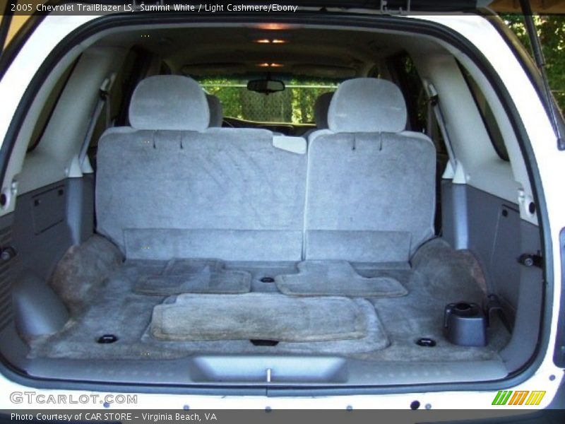 Summit White / Light Cashmere/Ebony 2005 Chevrolet TrailBlazer LS
