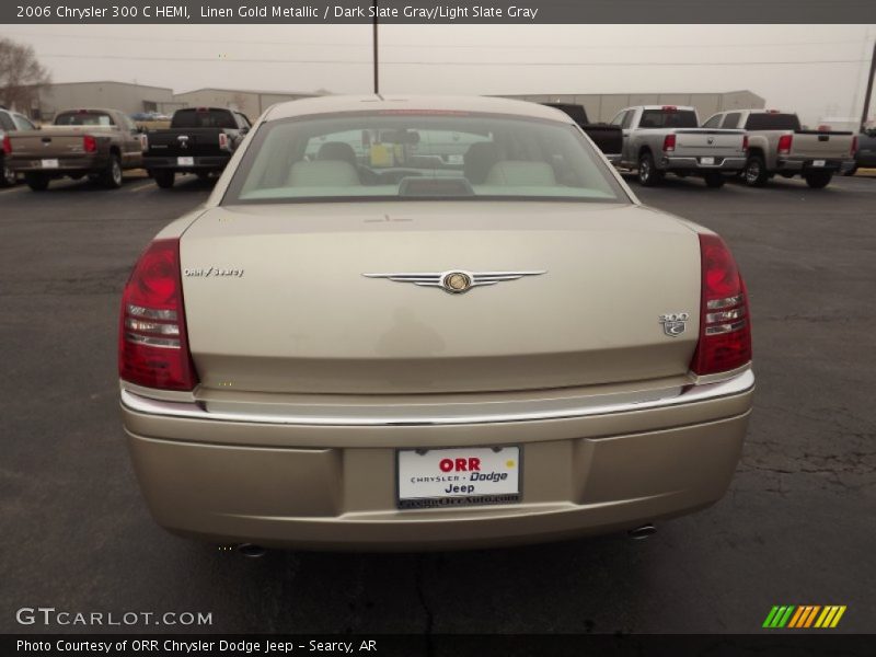 Linen Gold Metallic / Dark Slate Gray/Light Slate Gray 2006 Chrysler 300 C HEMI