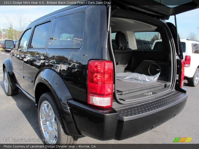 Brilliant Black Crystal Pearl / Dark Slate Gray 2011 Dodge Nitro Heat 4.0